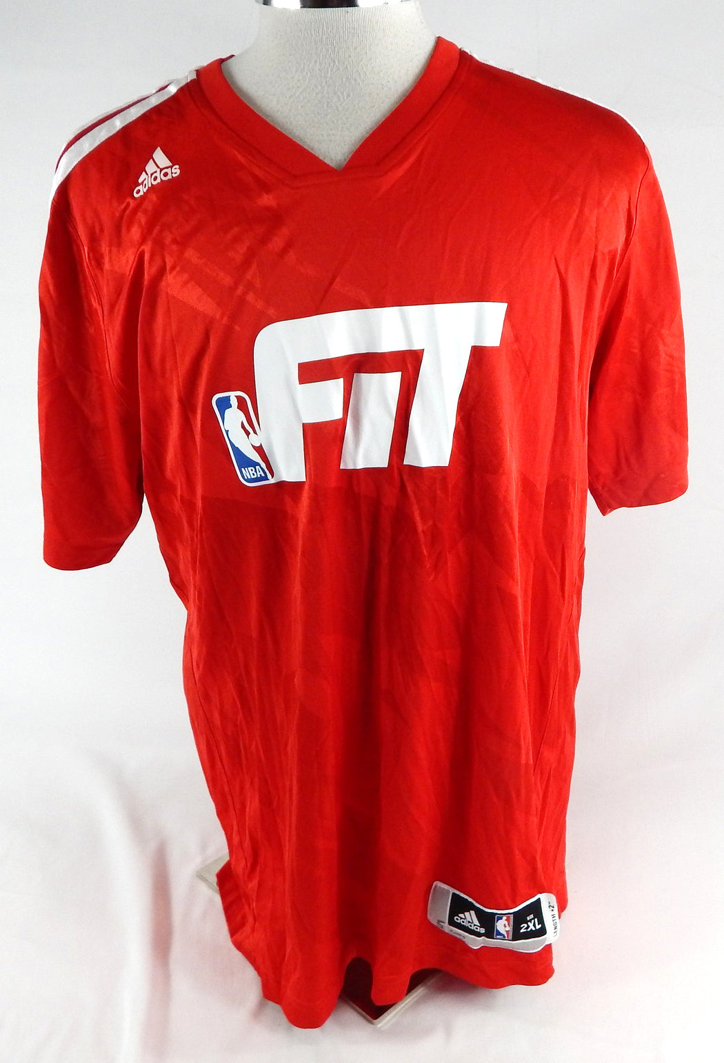 2013-14 Orlando Magic Victor Oladipo #5 Game Used Red Shirt NBA Cares 2XL 958 Pic2