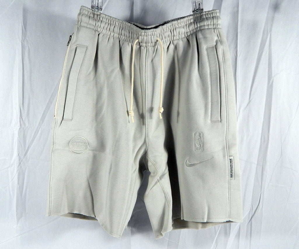 2020-21 Detroit Pistons Team Issued Cream Travel Shorts CN4654-072 M 89S