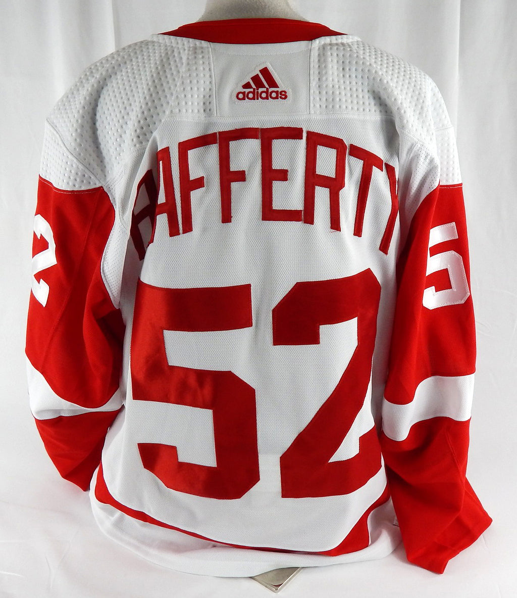 2022-23 Detroit Red Wings Brogan Rafferty #52 Game Issued White Jersey 56 116 Pic2