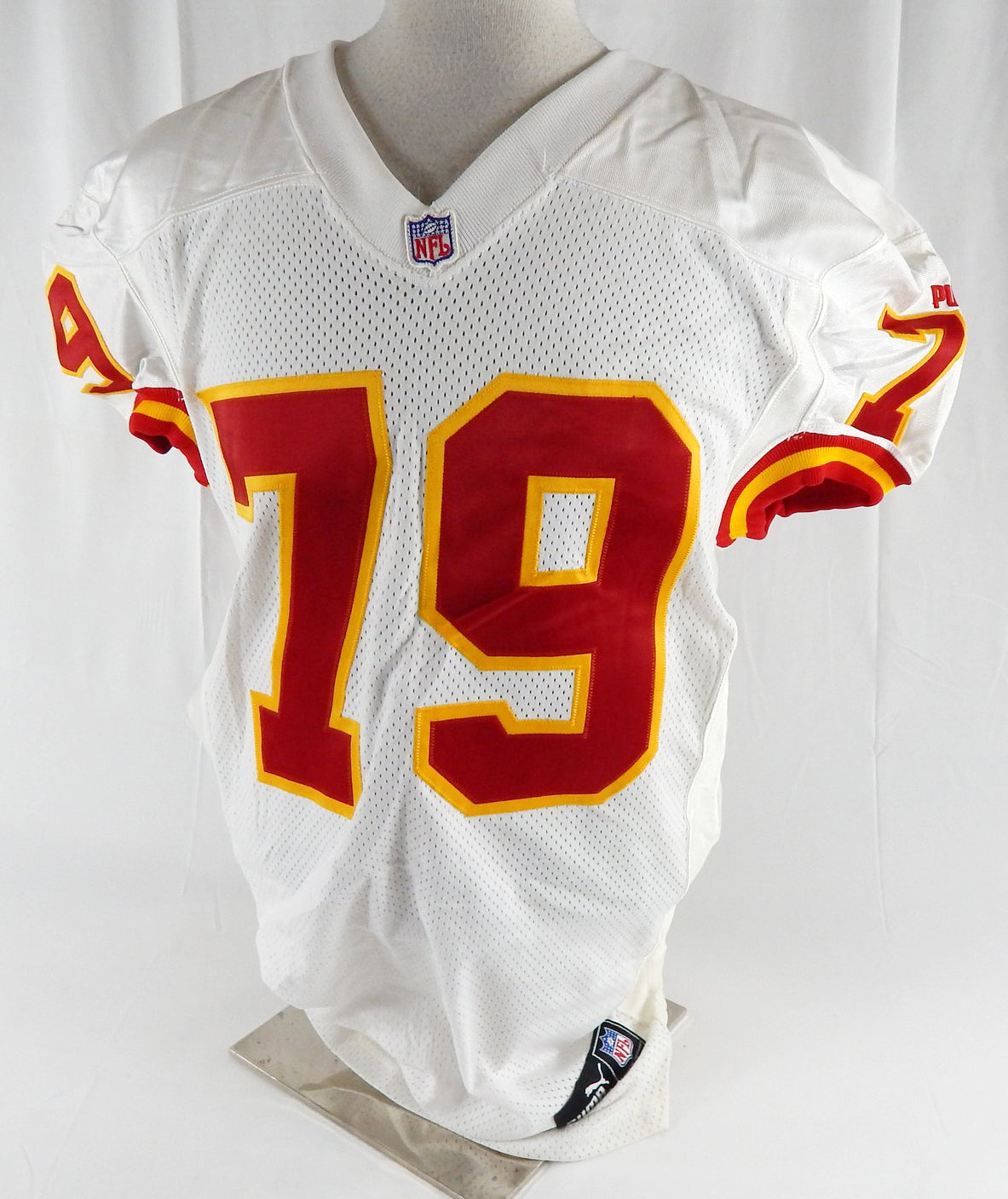 1999 Kansas City Chiefs Dave Szott #79 Game Issued White Jersey 46 042