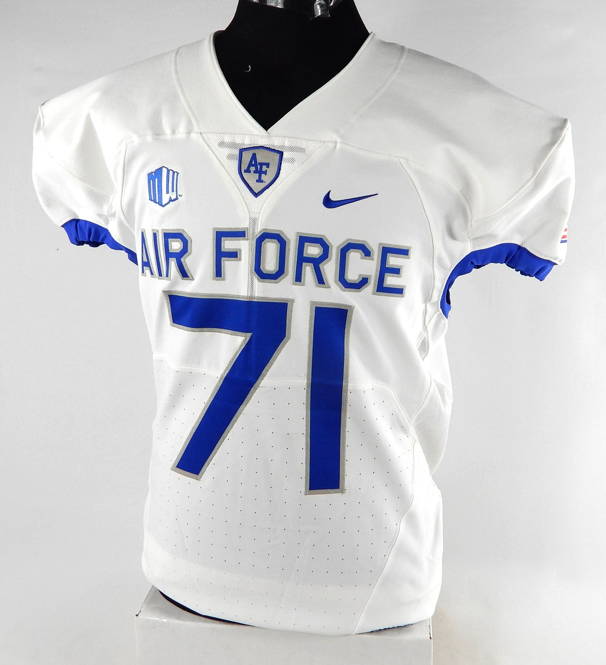 Air Force Falcons #71 Game Used White Jersey Name Plate Removed XL 020