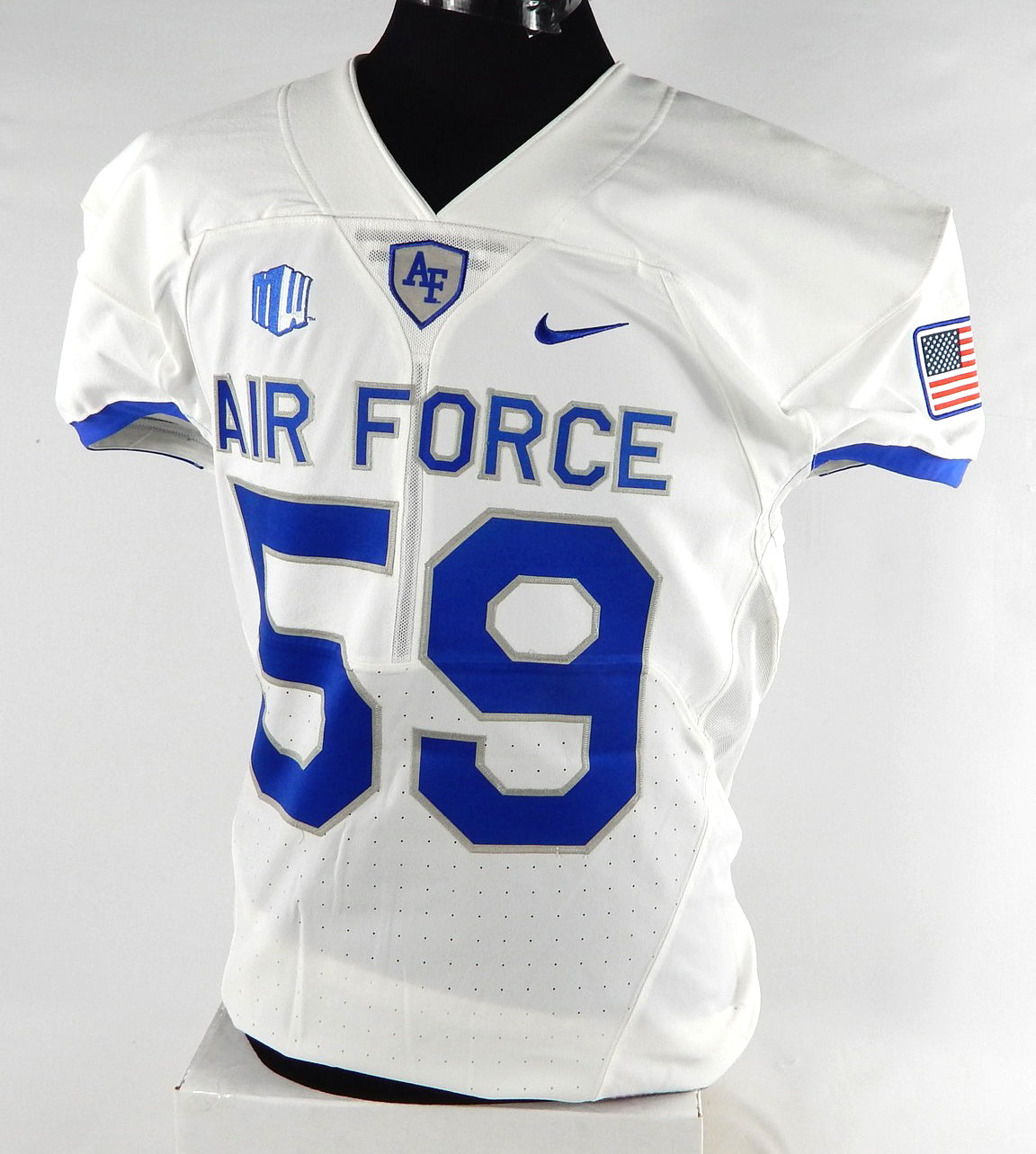 Air Force Falcons #59 Game Used White Jersey Name Plate Removed XL 022