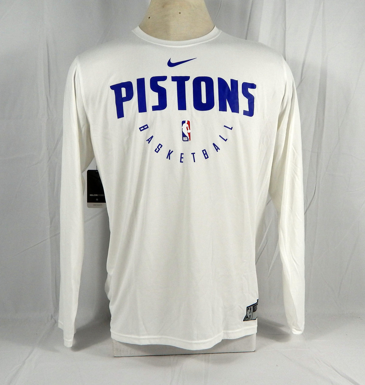 2018-19 Detroit Pistons Team Issued White Long Sleeve Training Shirt Nike XL 18S