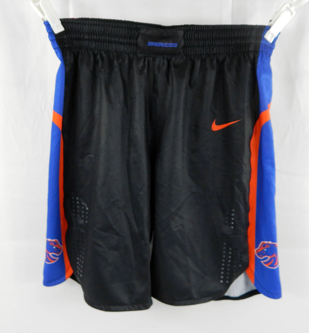 2021-22 Boise State Broncos Game Used Black Shorts Basketball M 795