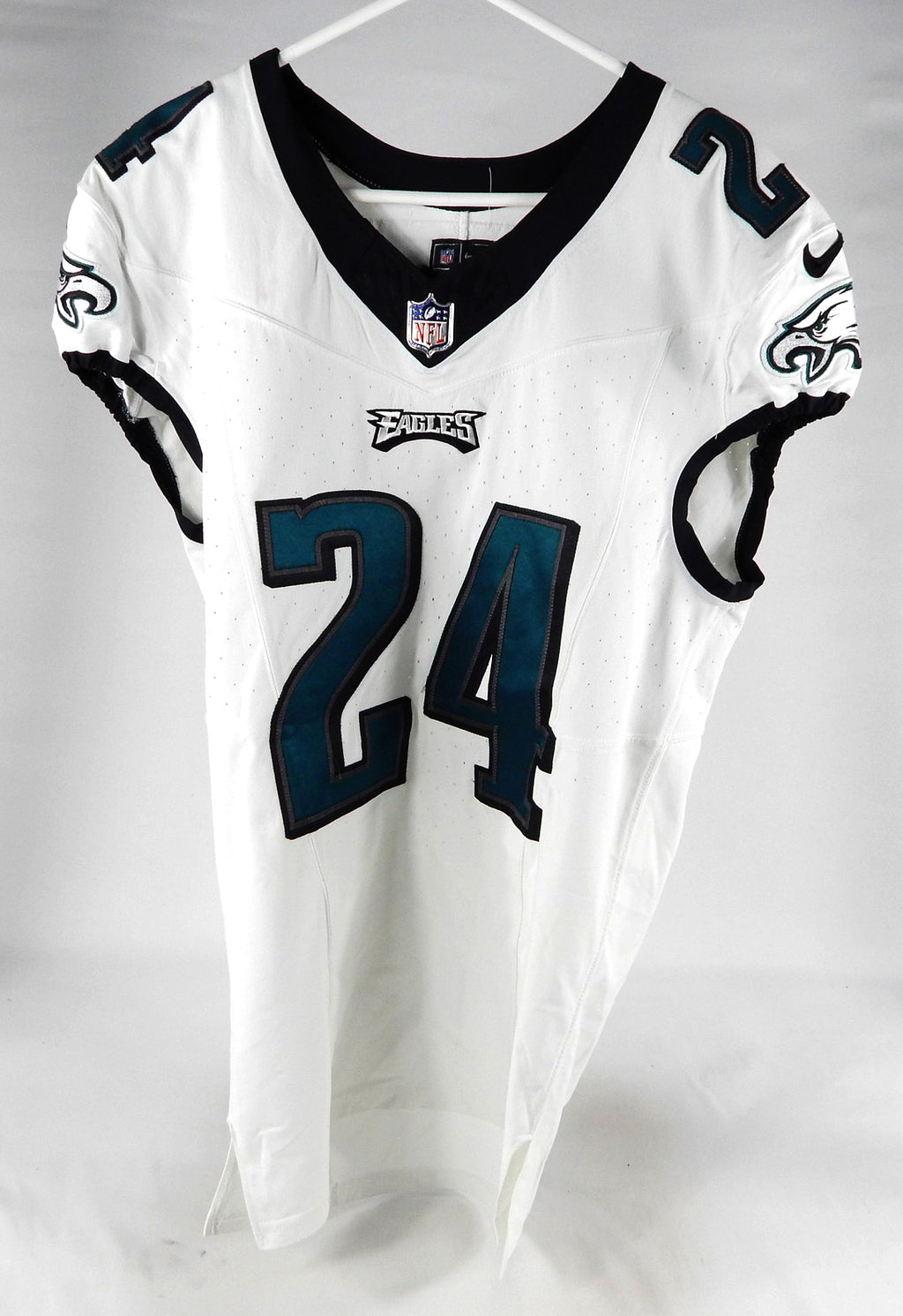 Philadelphia Eagles James Bradberry #24 Game Used White Jersey 42 719 2023 Pic2