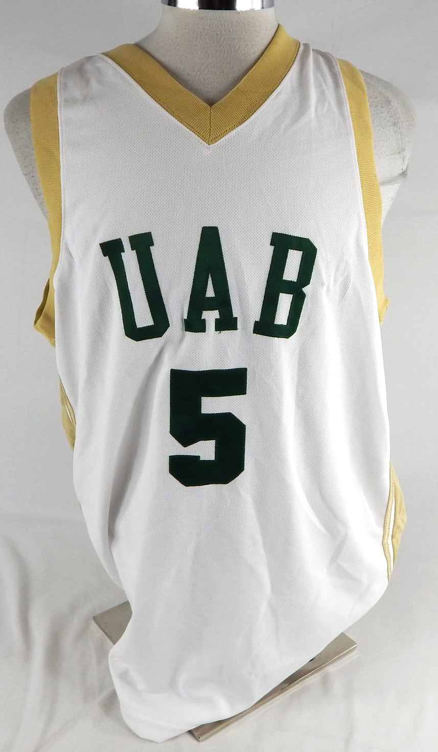 2000s UAB Blazers #5 Game Used White Jersey Basketball L 658