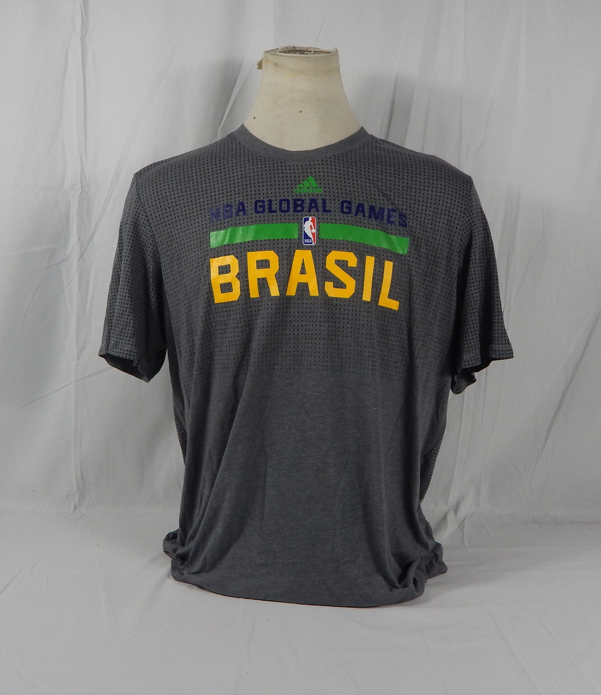 2015-16 Orlando Magic Team Issued Grey T-Shirt NBA Global Games Brasil 2XLT 24S