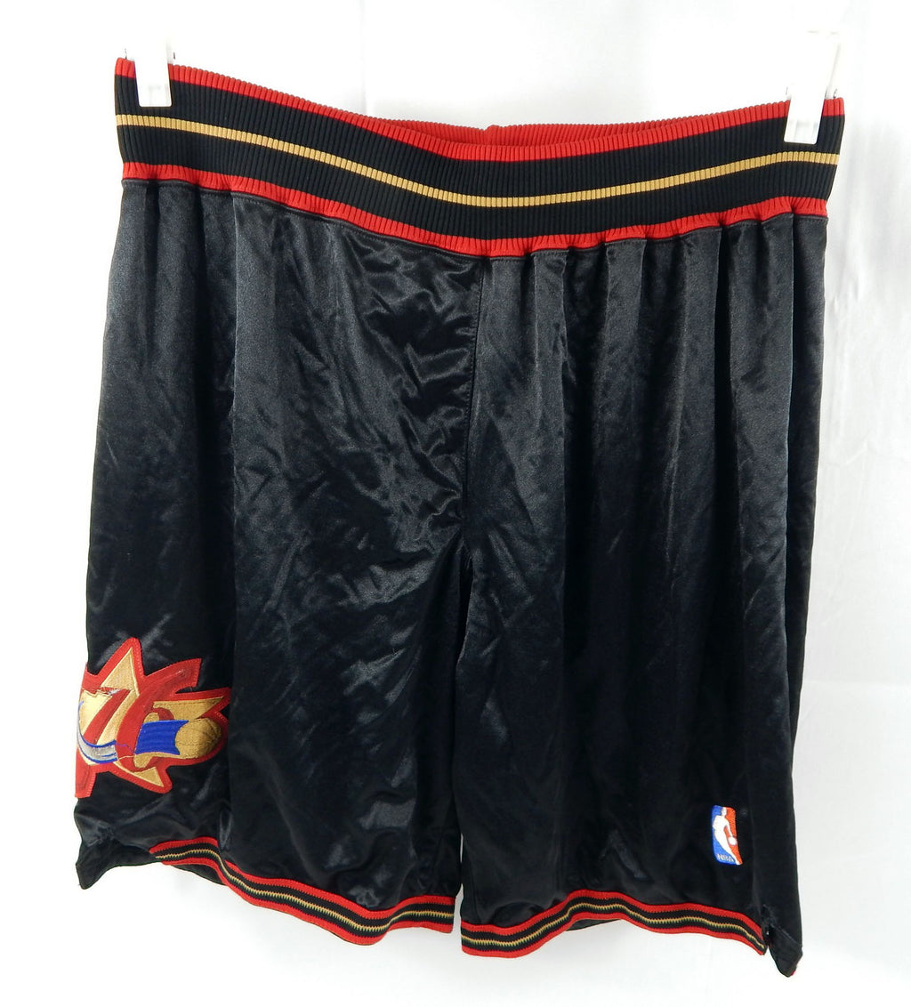 2006-09 Philadelphia 76ers Game Issued Black Shorts 42 900