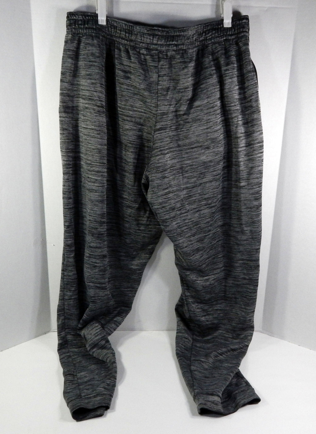 2019-20 Detroit Pistons Game Issued Grey Travel Sweat Pants Nike 3XL 57S Pic2