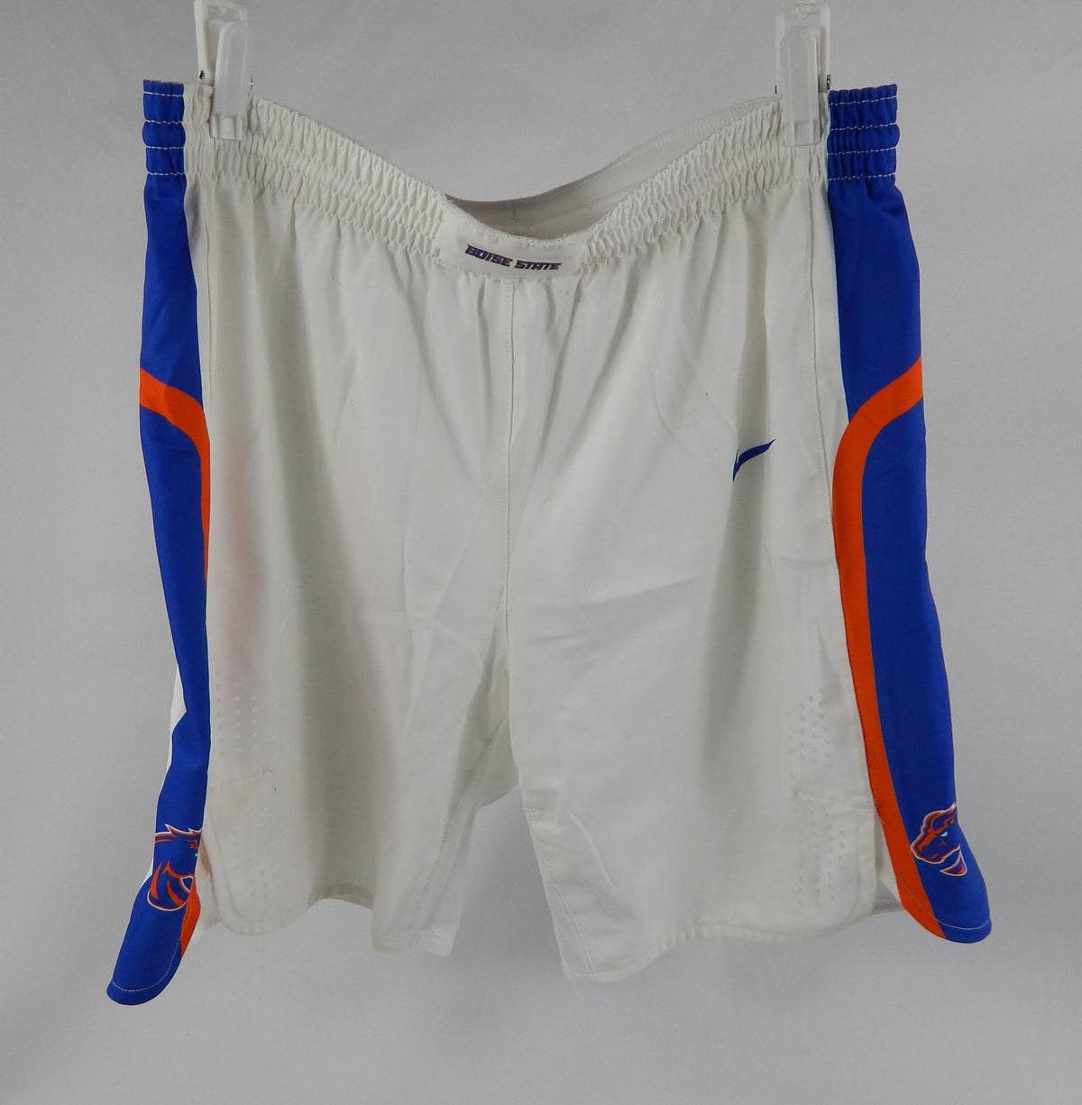 Boise State Broncos #23 Game Used White Shorts Basketball L 468