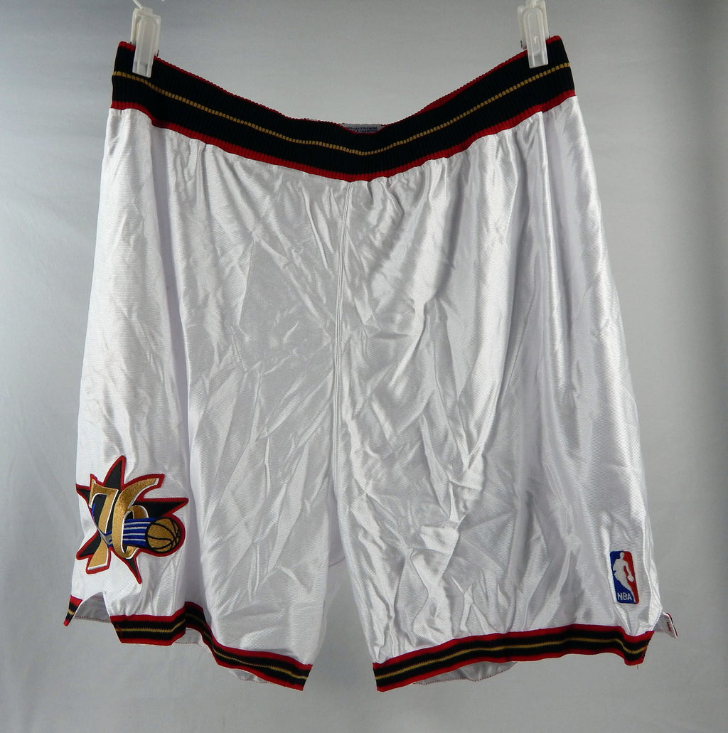 2002-06 Philadelphia 76ers #1 Game Used White Shorts 42 DP96203