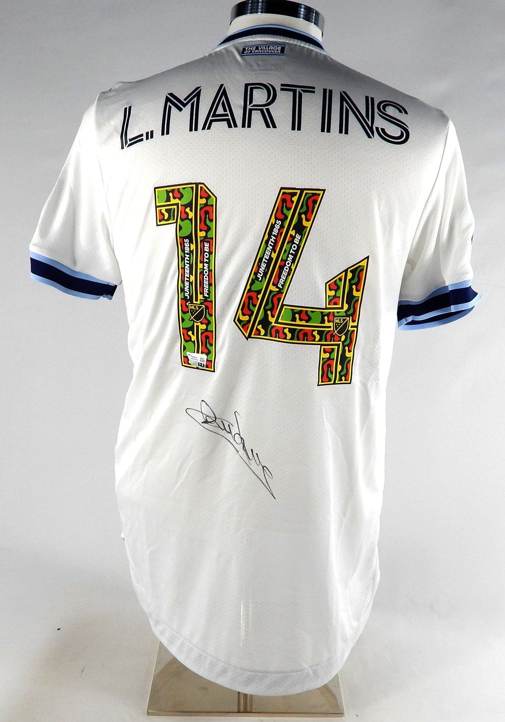 2022 Vancouver Whitecaps FC Luis Martins #14 Game Used Signed White Jersey MLS 7 Pic2