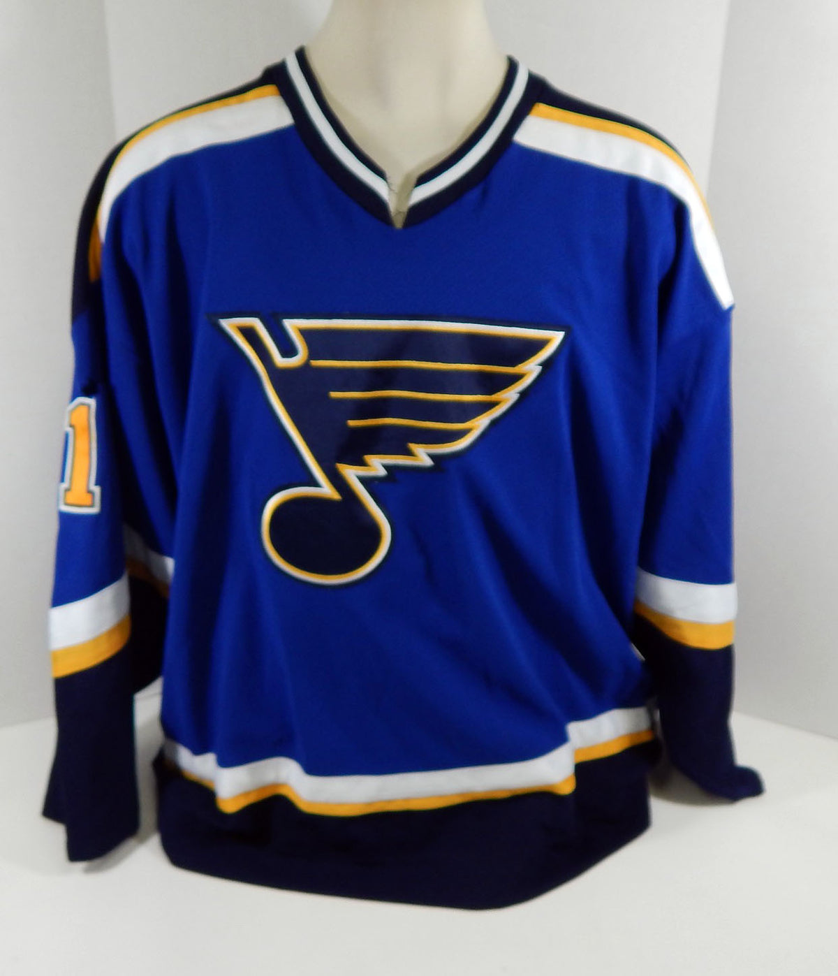 1999-00 St. Louis Blues Alexander Hellstrom #51 Game Used Blue Jersey TC 66 Pic2
