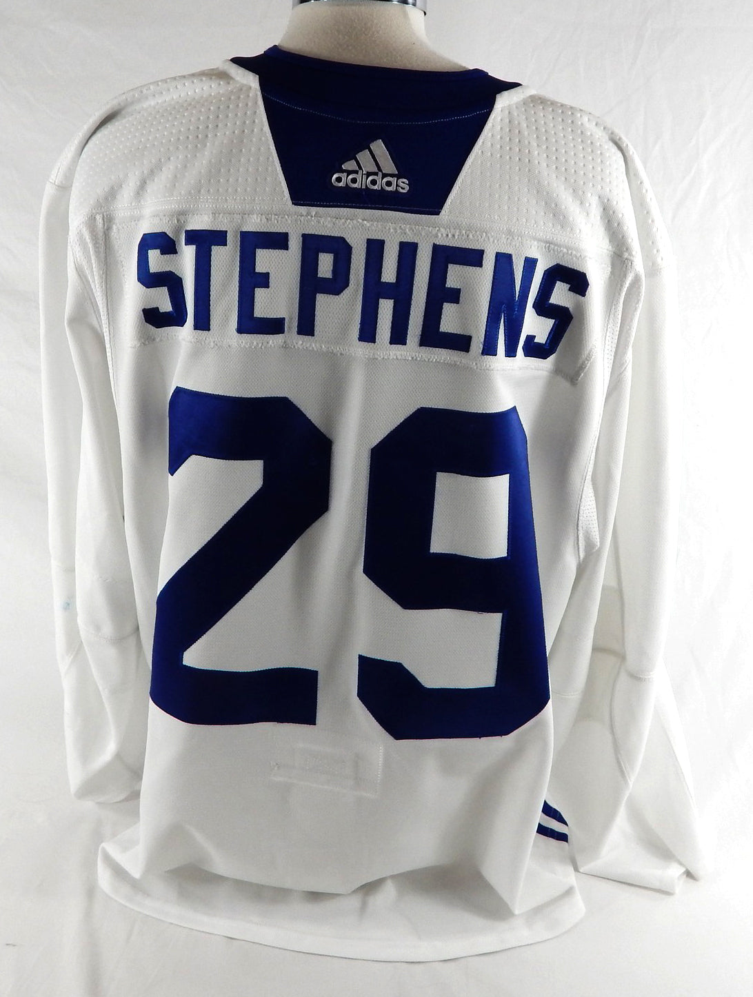 2017-18 Tampa Bay Lightning Mitchell Stephens #29 Game Used White Jersey 58 528 Pic2