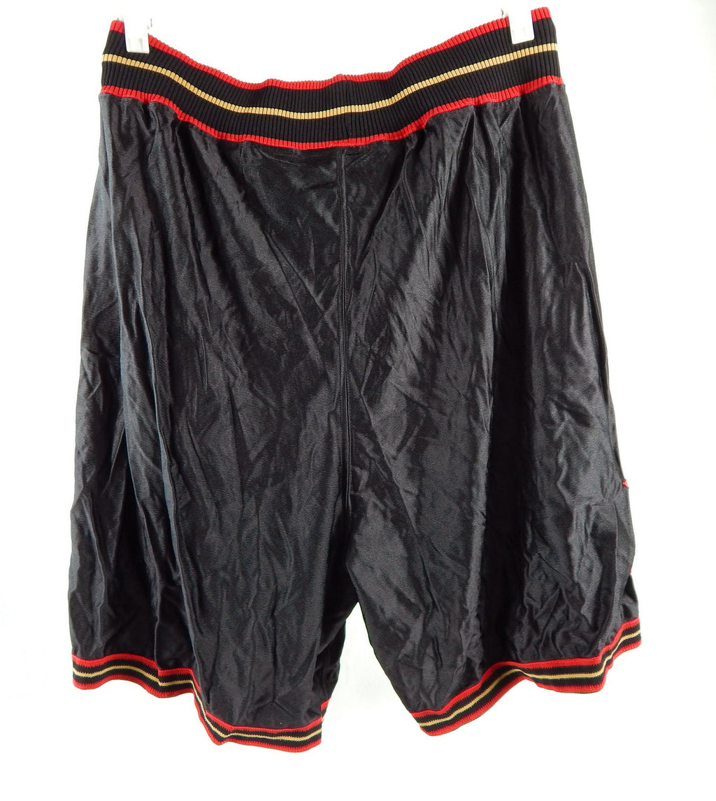 2002-06 Philadelphia 76ers #20 Game Used Black Shorts 40 DP96218 Pic2