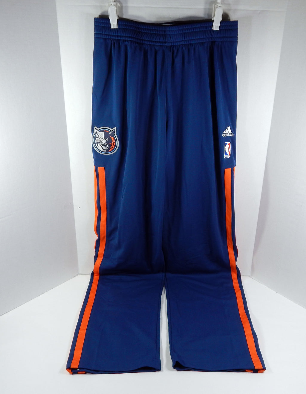 2012-13 Charlotte Bobcats Game Issued Navy Warm Up Pants L+4 DP73856