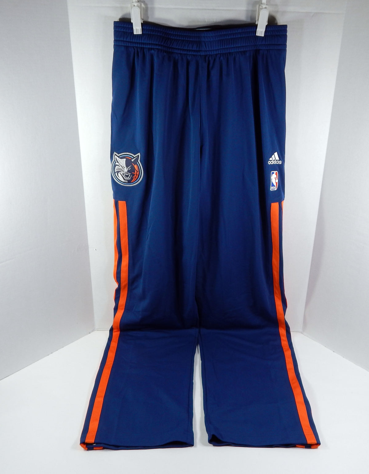2012-13 Charlotte Bobcats Game Issued Navy Warm Up Pants L+4 DP73856