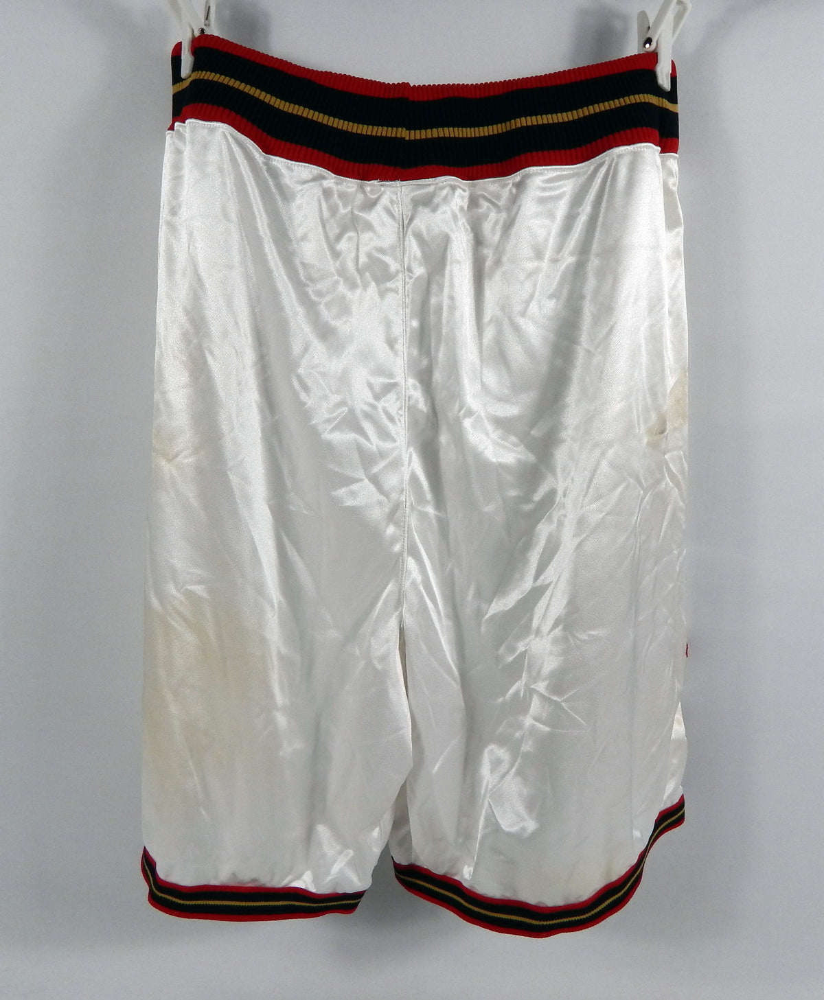 2000s Philadelphia 76ers Game Issued White Shorts 44+1 DP78892 Pic2