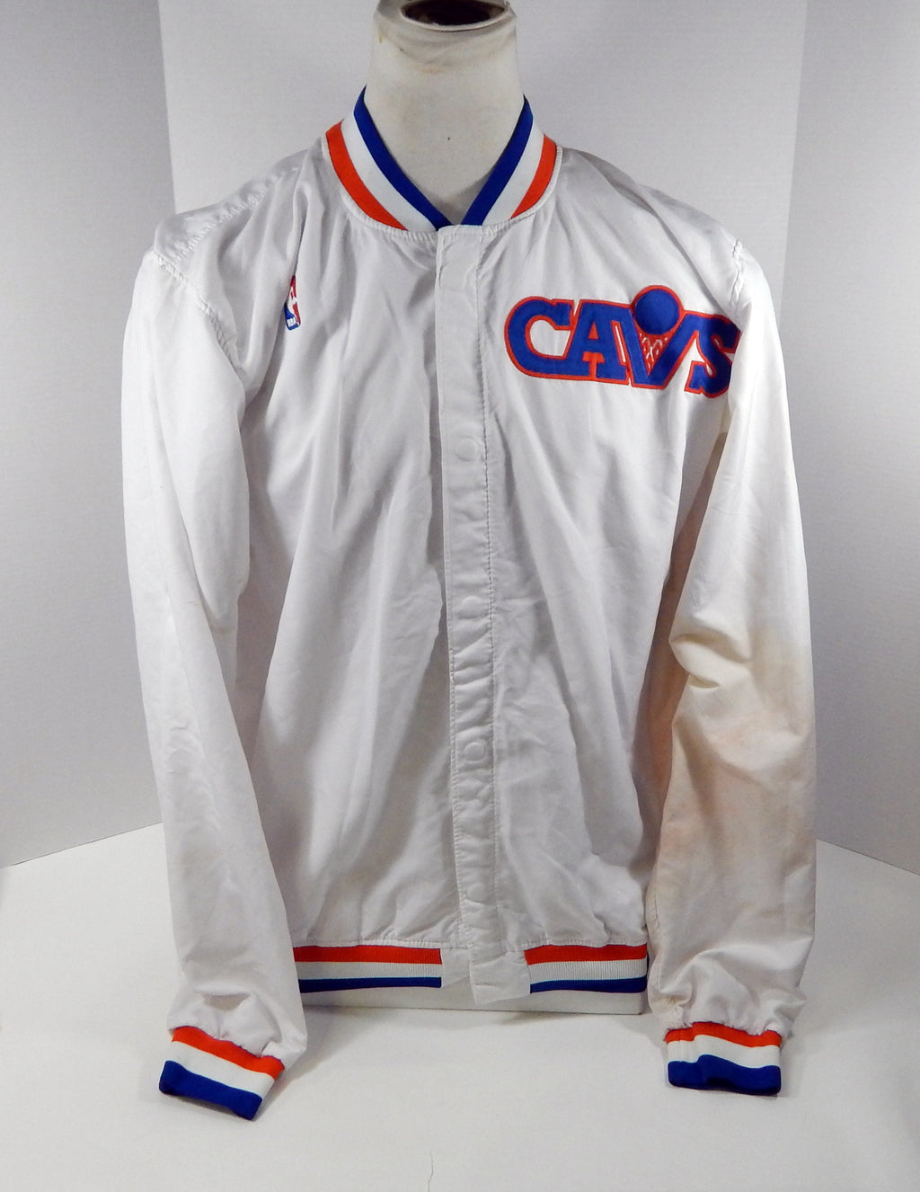 1993-94 Cleveland Cavaliers Hot Rod Williams #18 Game Used WarmUp Jacket 48 4