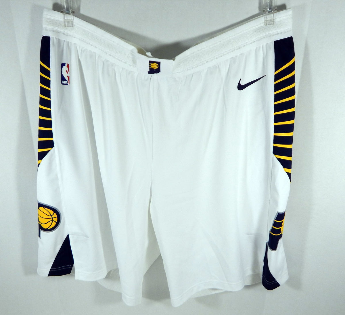 2017-18 Indiana Pacers Game Issued White Game Shorts Assoc Ed Nike Pro Cut 50+2