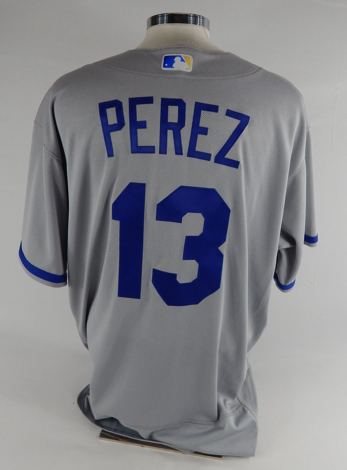 2023 Kansas City Royals Salvador Perez #13 Game Issued Grey Jersey  52 004 Pic2