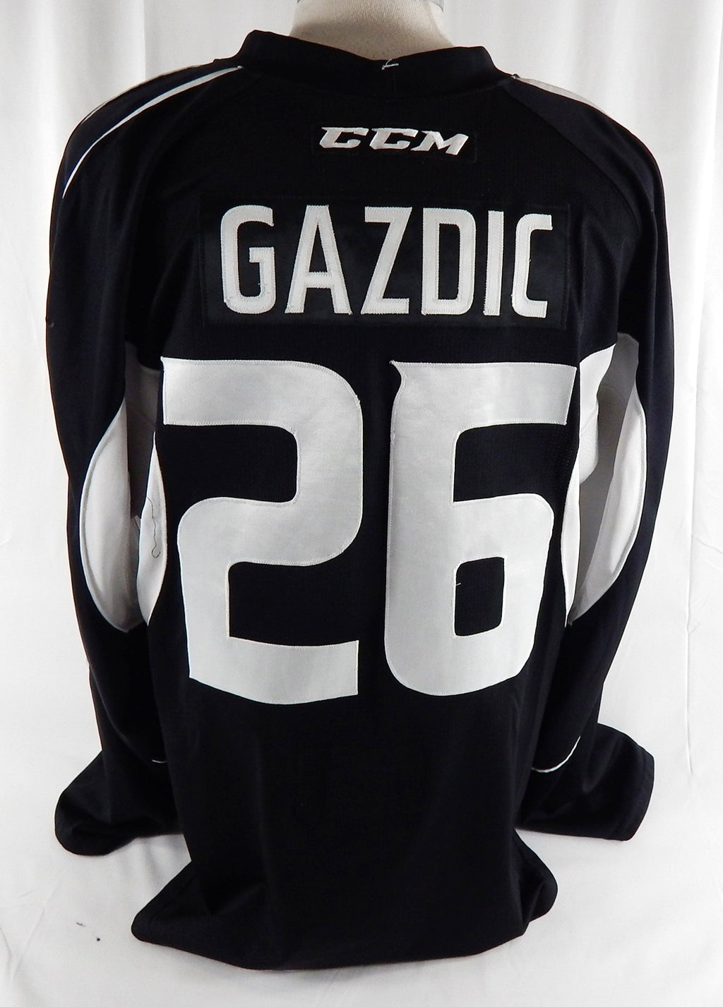 2018-20 San Diego Gulls Luke Gazdic #26 Game Used Black Practice Jersey 58 301 Pic2