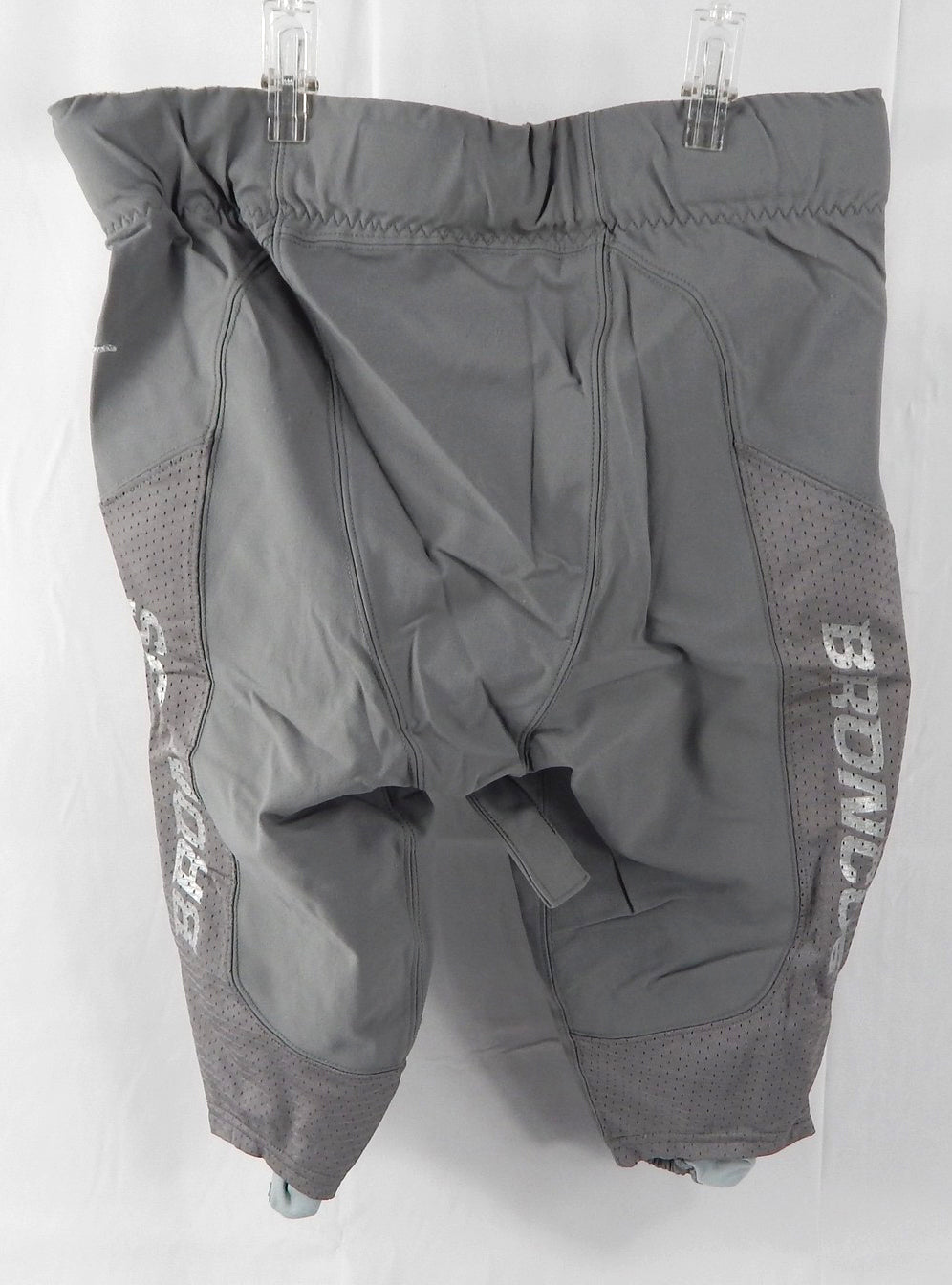 2012-17 Boise State Broncos #97 Game Used Grey Pants Football 36 318 Pic2