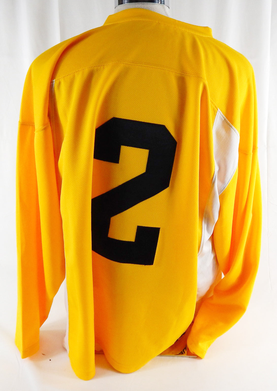 Western Michigan Broncos #2 Game Used Gold Practice Jersey Hockey 317 Pic2