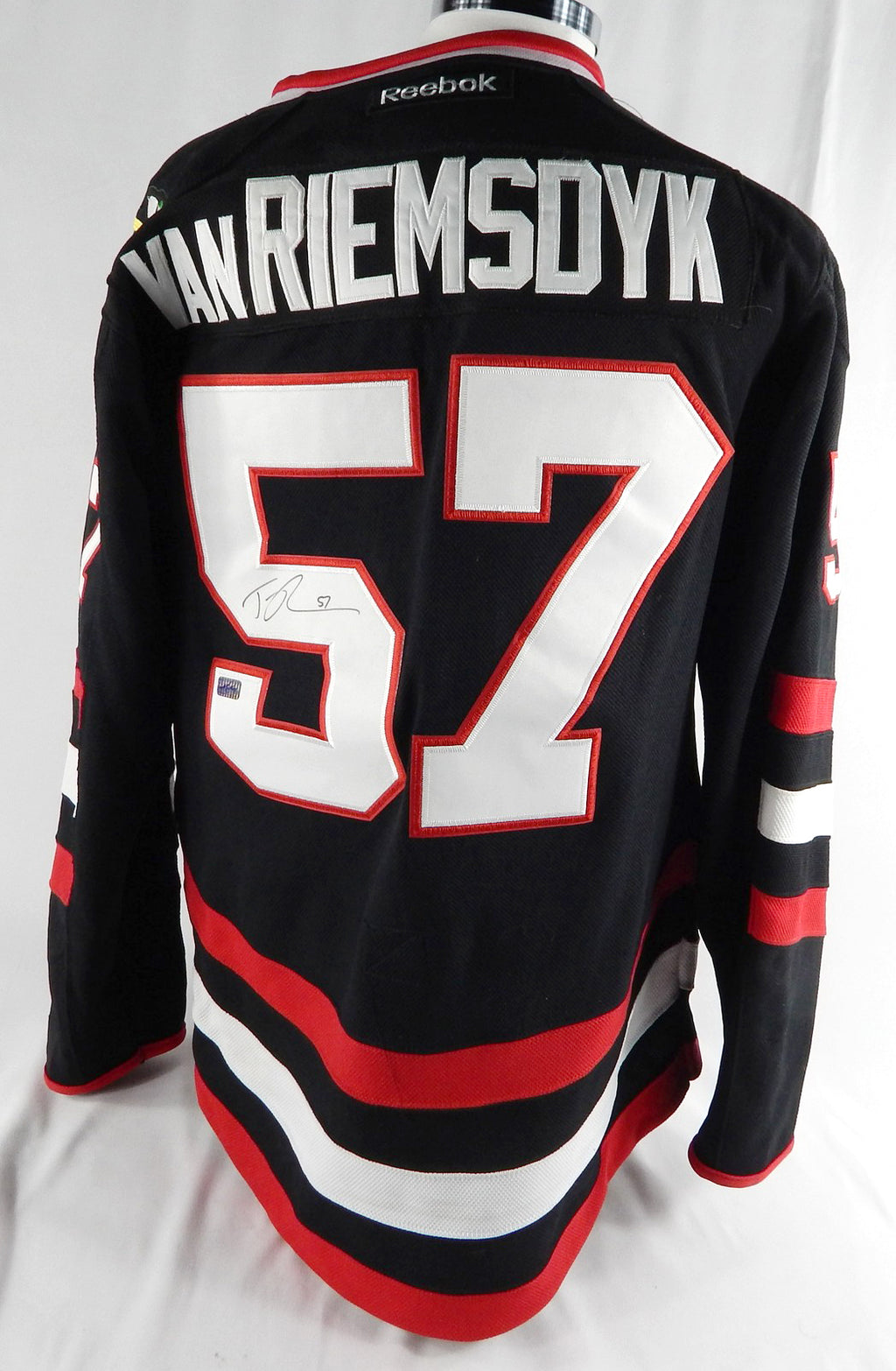 2014 Chicago Blackhawks Trevor Van Riemsdyk #57 Sign Black Jersey Stadium Series Pic2