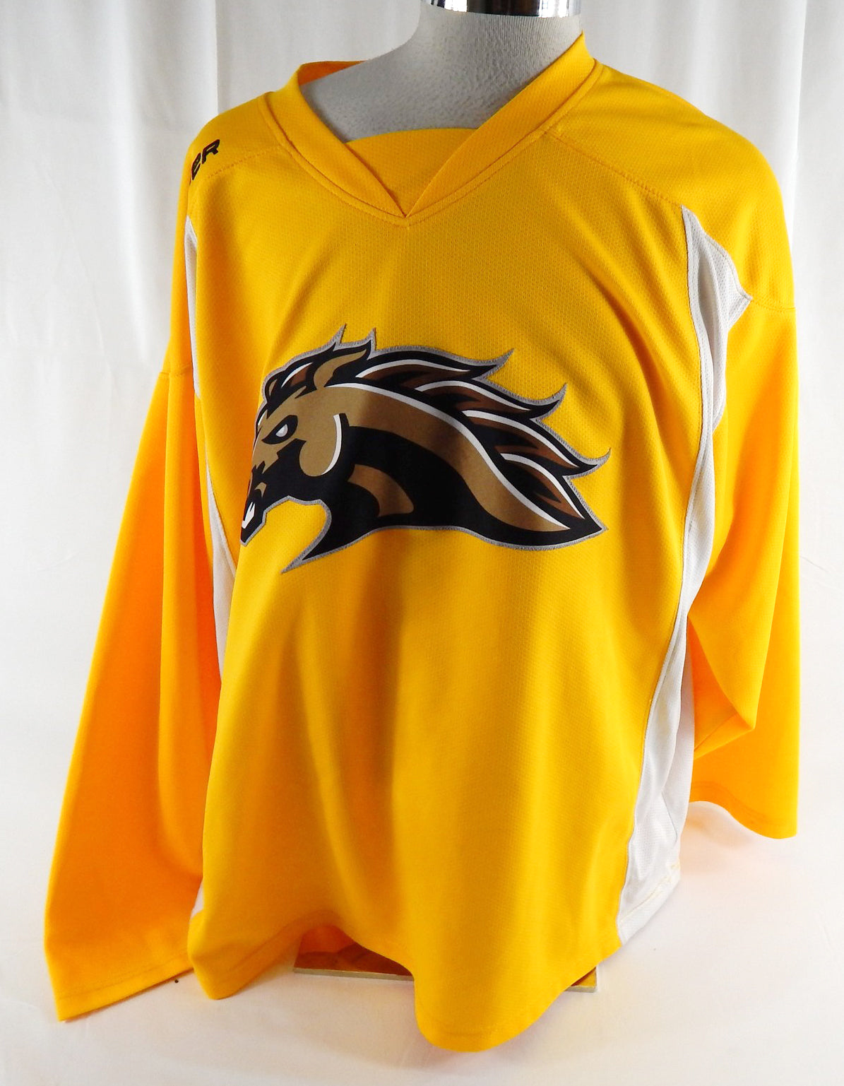 Western Michigan Broncos #6 Game Used Gold Practice Jersey Hockey 324