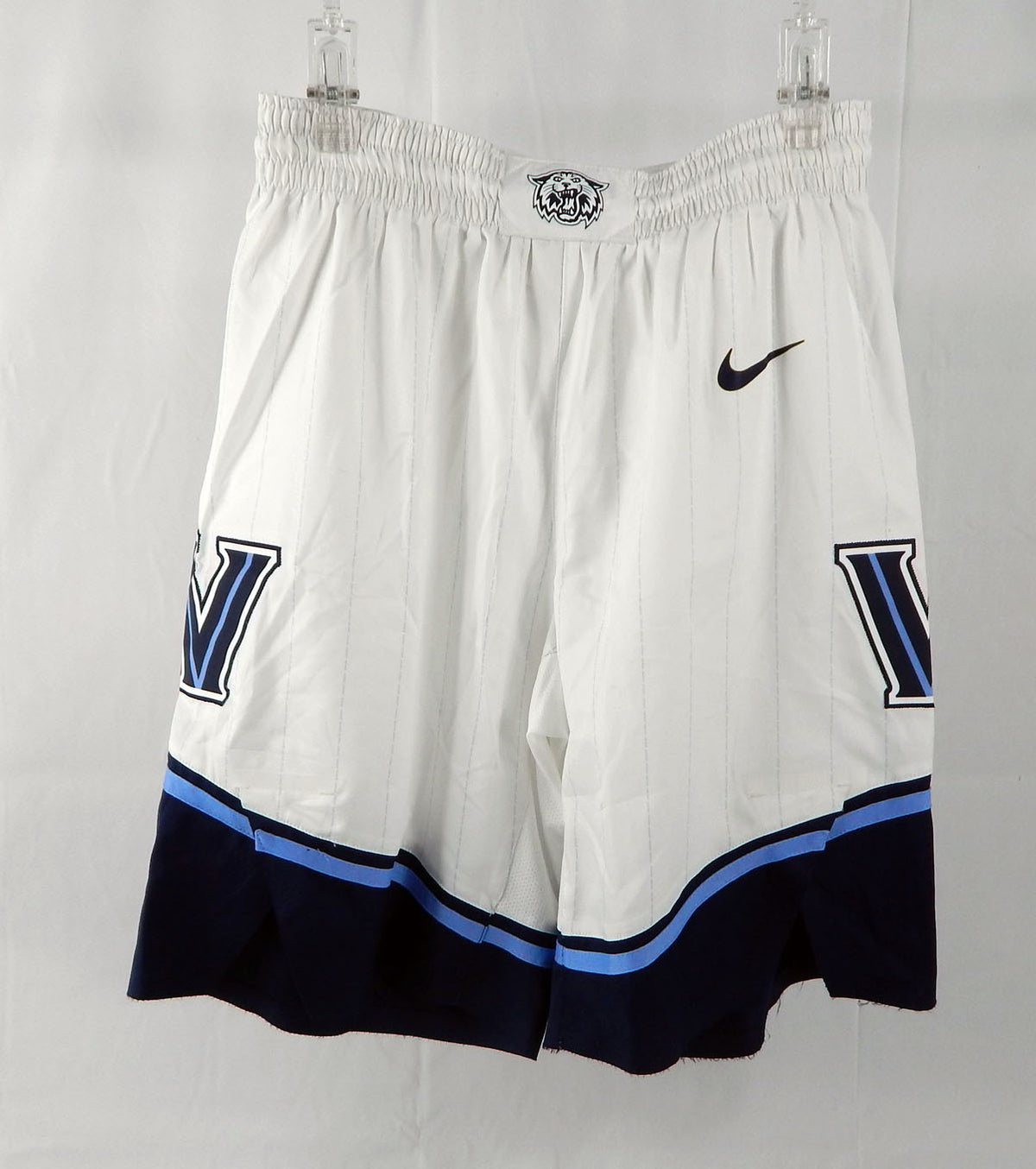 2021-22 Villanova Wildcats Mark Armstrong #2 Game Used White Shorts 34 373