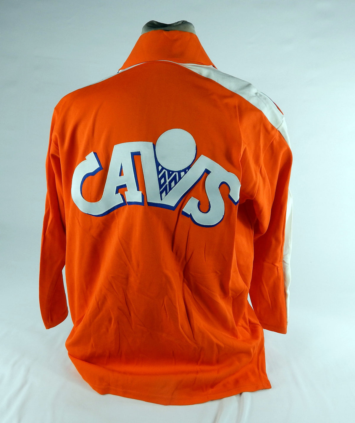 1983-84 Cleveland Cavaliers Game Issued Orange Warm Up Jacket 46 DP72052 Pic2