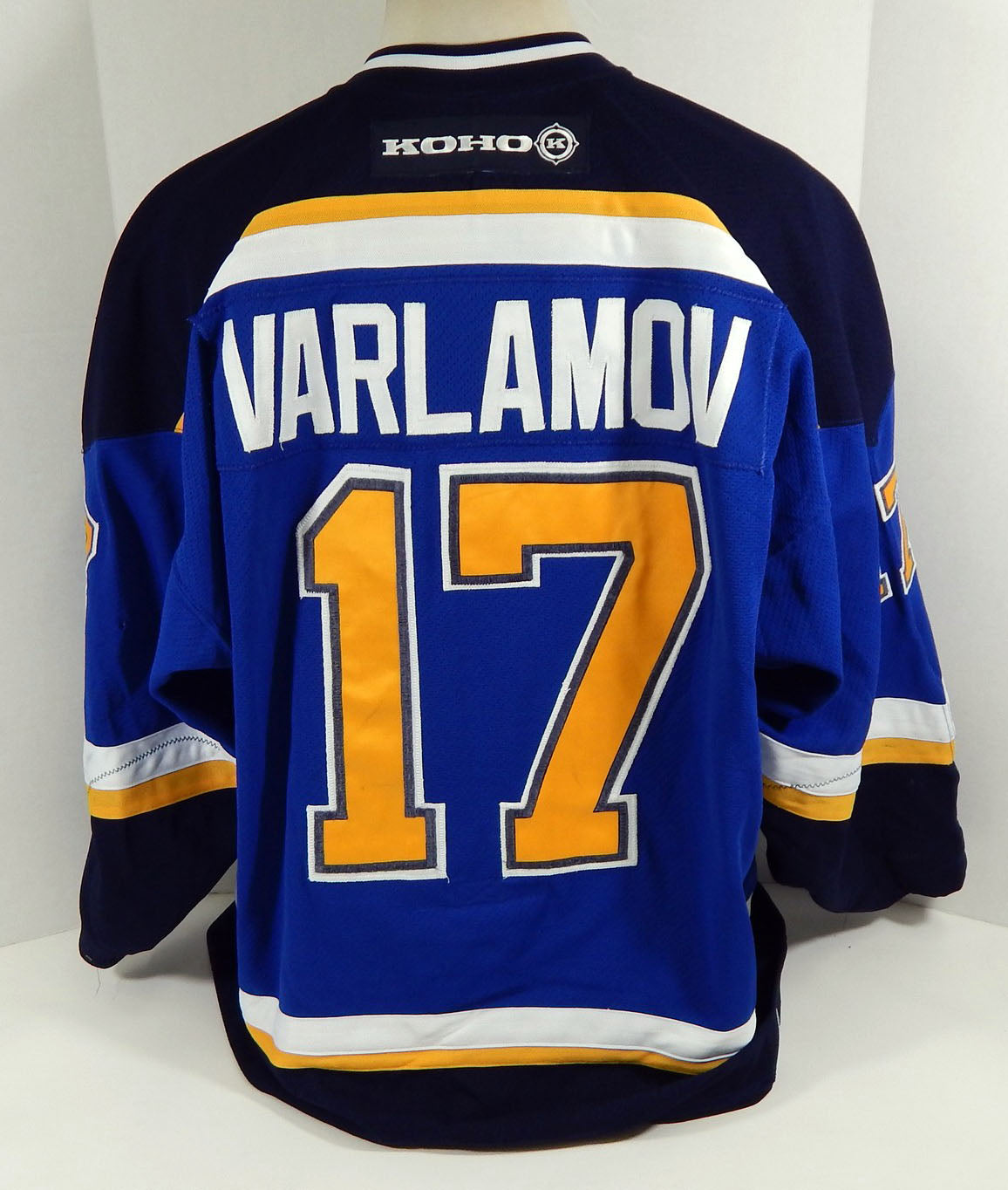2001-02 St. Louis Blues Sergei Varlamov #17 Game Used Blue Jersey DP12130
