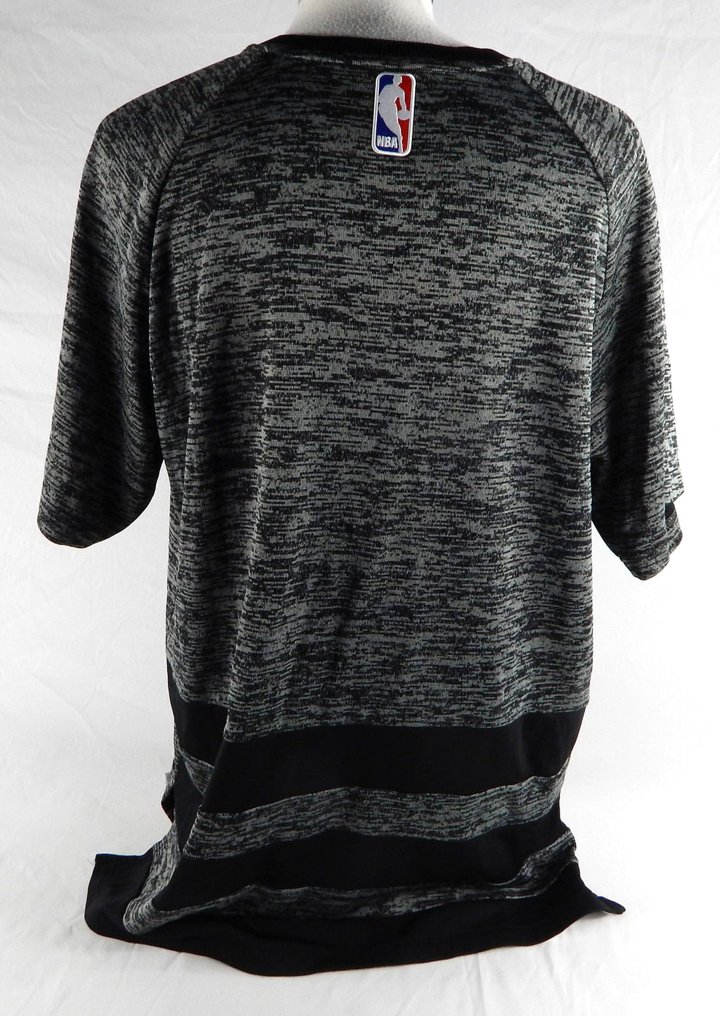 2016-17 Charlotte Hornets Game Issued Grey Shooting Shirt XL 609 Pic2
