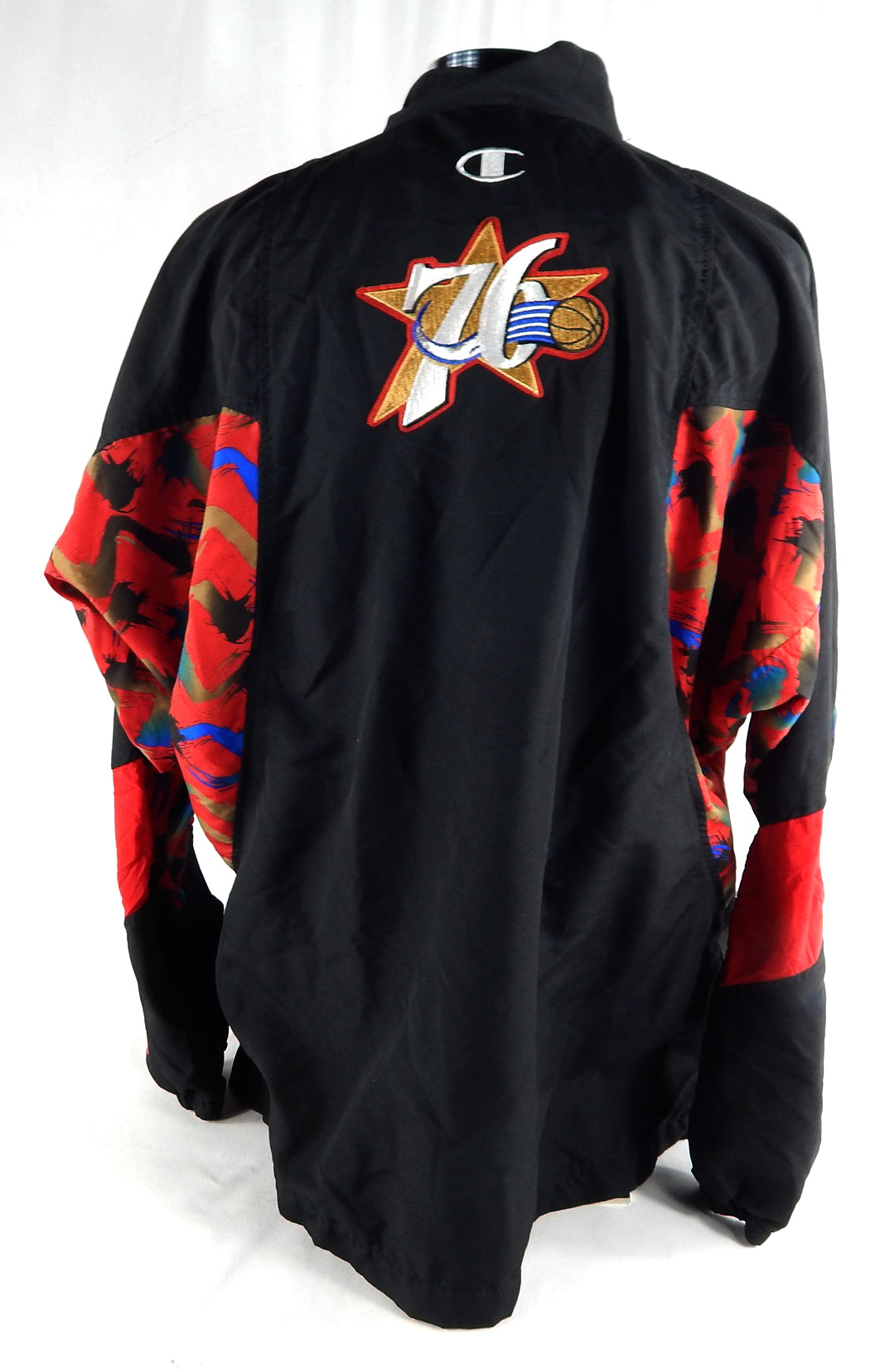 1990s Philadelphia 76ers #12 Game Used Black Warm Up Jacket 46 463 Pic2