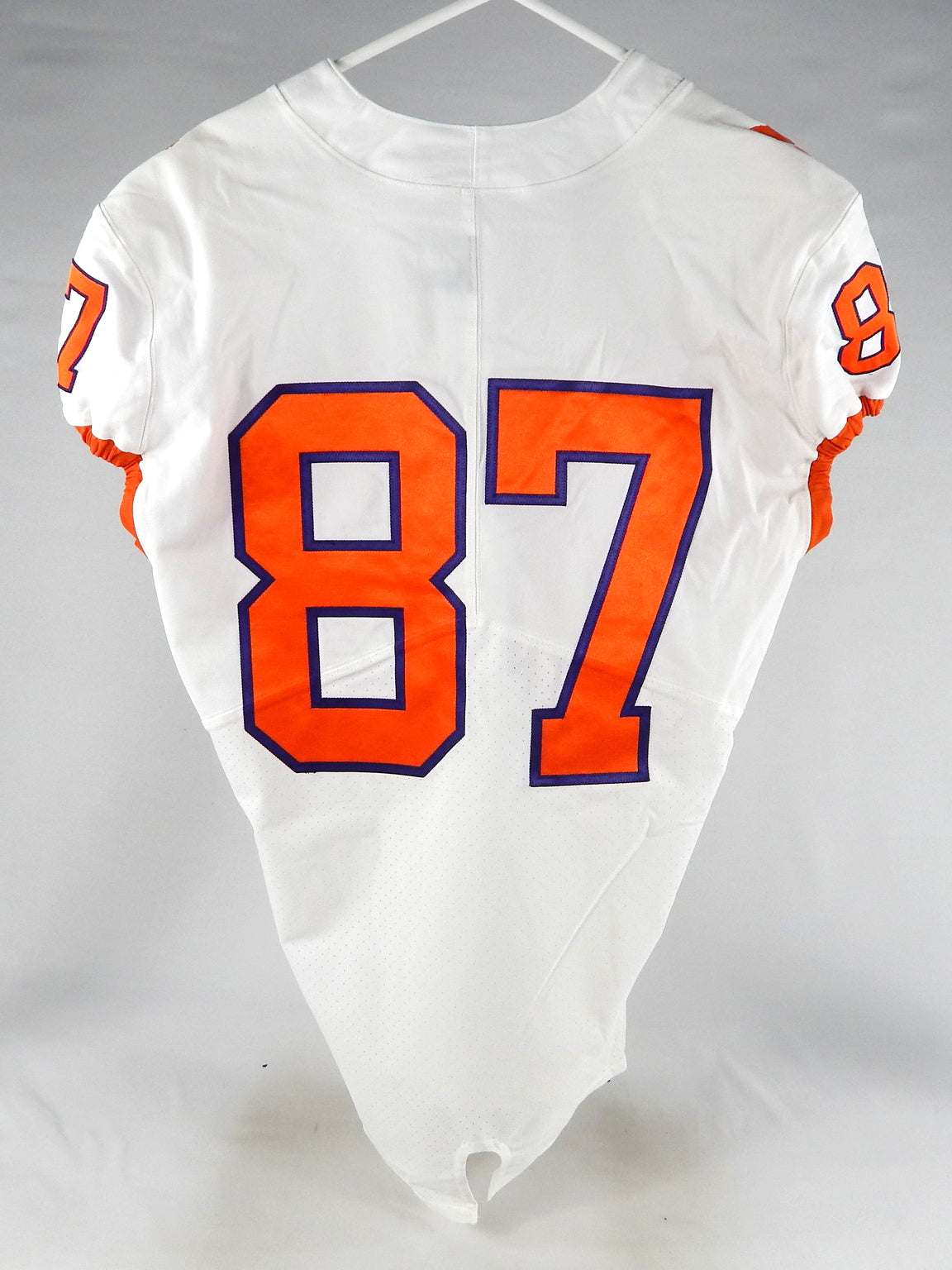 2018-22 Clemson Tigers #87 Game Used White Jersey Nameplate Removed 44 636 Pic2