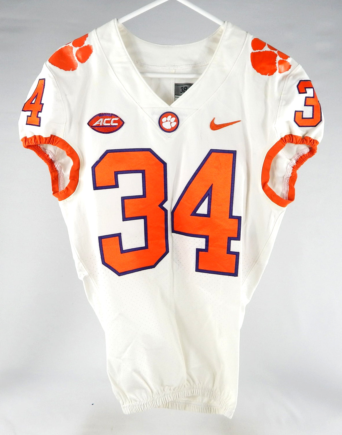 2018-22 Clemson Tigers #34 Game Used White Jersey Nameplate Removed 38 637
