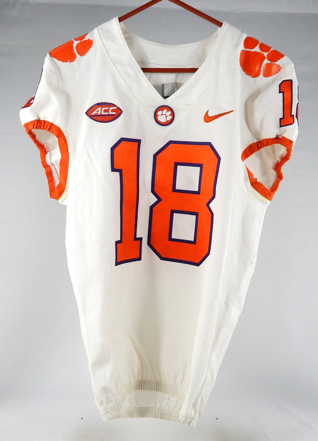 2018-22 Clemson Tigers #18 Game Used White Jersey Nameplate Removed 38 639