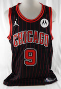 2025-26 Chicago Bulls Nikola Vucevic #9 Game Used Black Jersey Statement  6 Pts