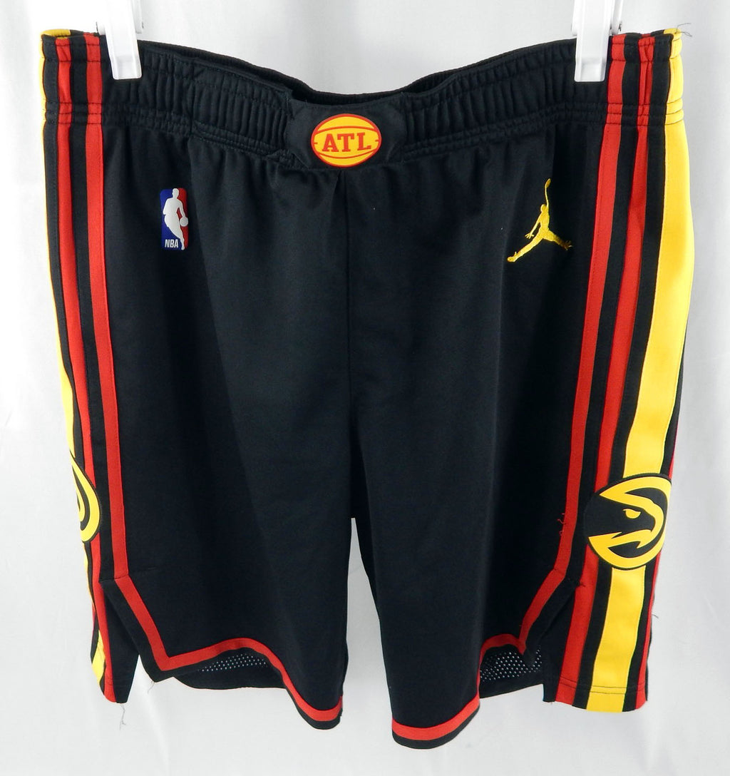 2023-24 Atlanta Hawks Bogdan Bogdanovic #13 Game Used Basketball Shorts 38 13849