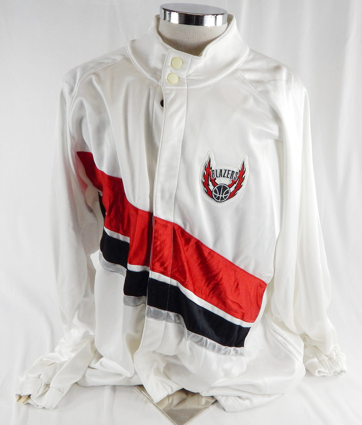 2002-03 Portland Trail Blazers Derek Anderson #1 Game Used White WarmUp Jacket 4