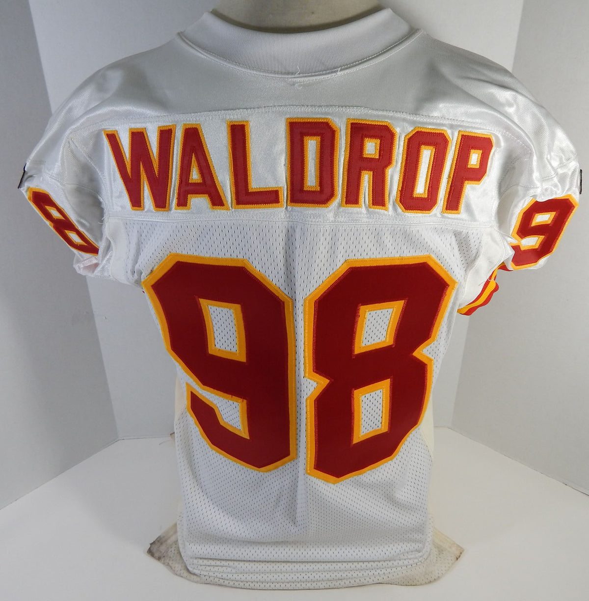 1995 Kansas City Chiefs Rob Waldrop #98 Game Issued White Jersey 46 DP16404