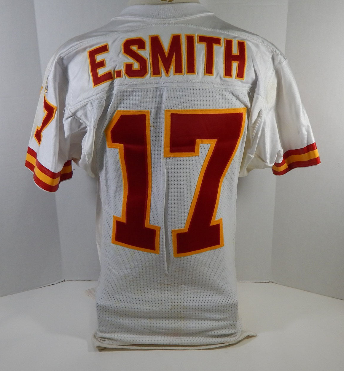 1996 Kansas City Chiefs E Smith #17 Game Issued White Jersey 40 DP16411