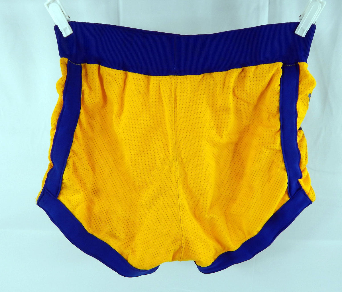 1980s Golden State Warriors Game Issued Yellow Shorts 38 145 Pic2