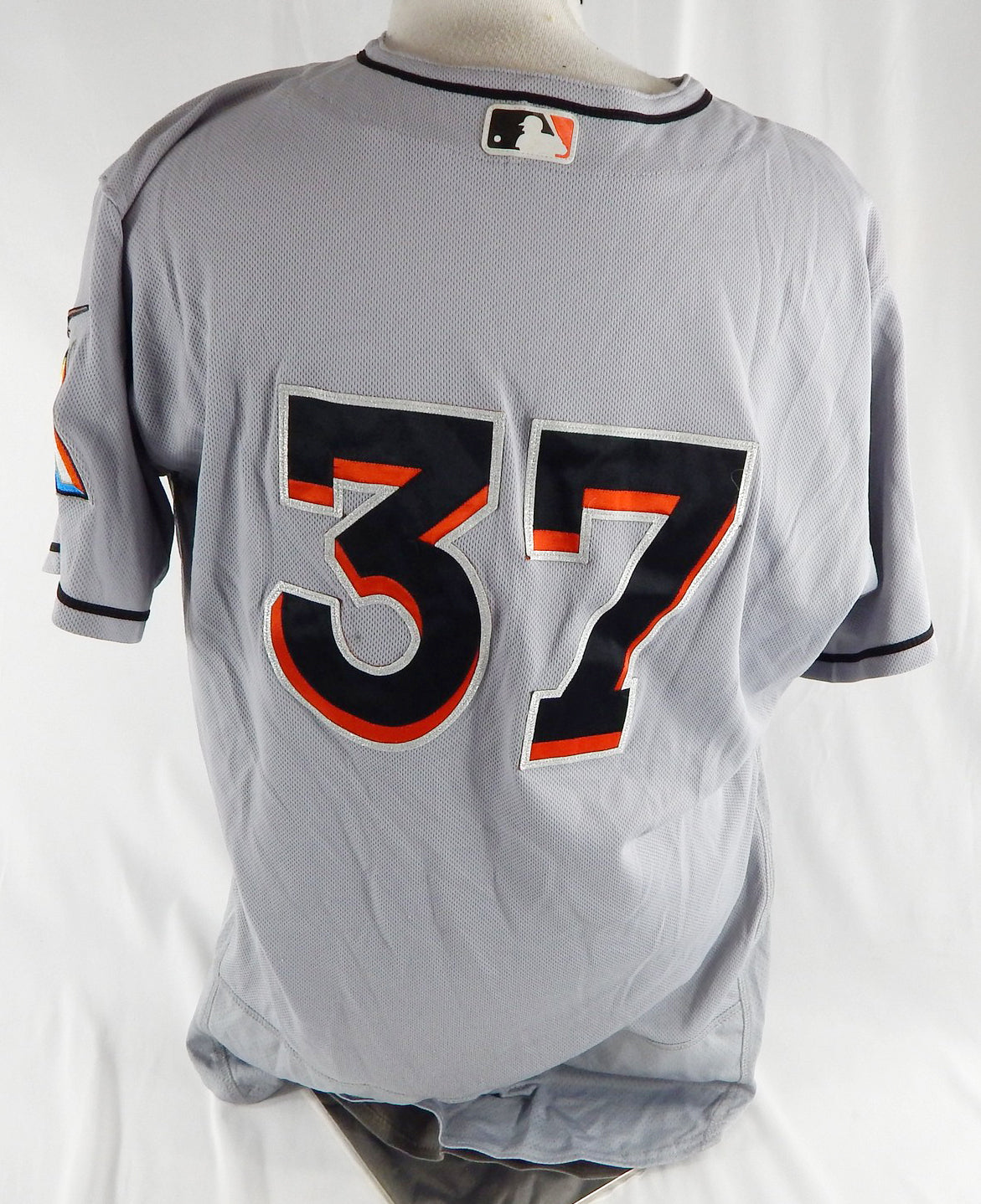 2012-18 Miami Marlins #37 Game Used Grey Jersey 48 981 Pic2