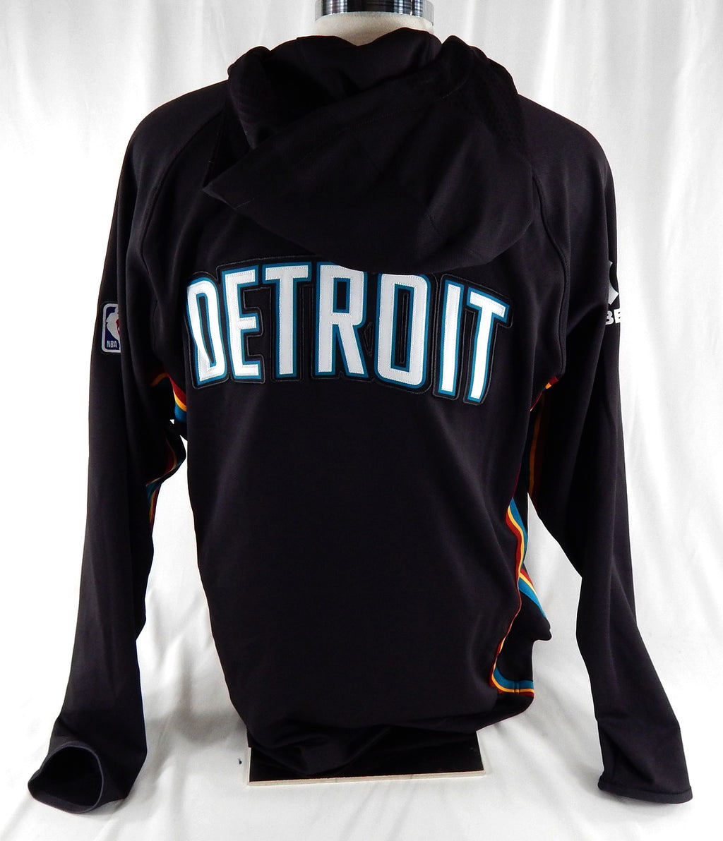 2025-26 Detroit Pistons Tobias Harris #12 Game Used Black Warm Up Jacket City 9 Pic2