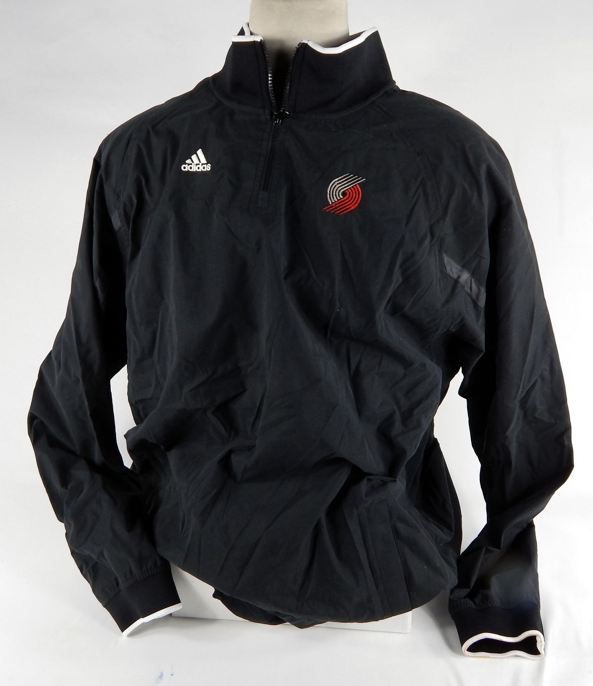 2000s Portland Trailblazers Team Issued Black Travel Jacket 3XL DP68427