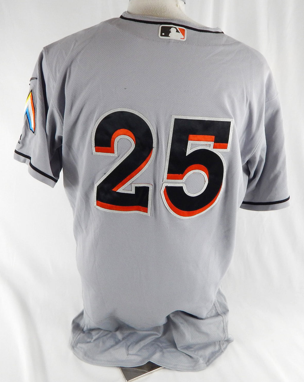 2012-18 Miami Marlins #25 Game Used Grey Jersey 46 985 Pic2