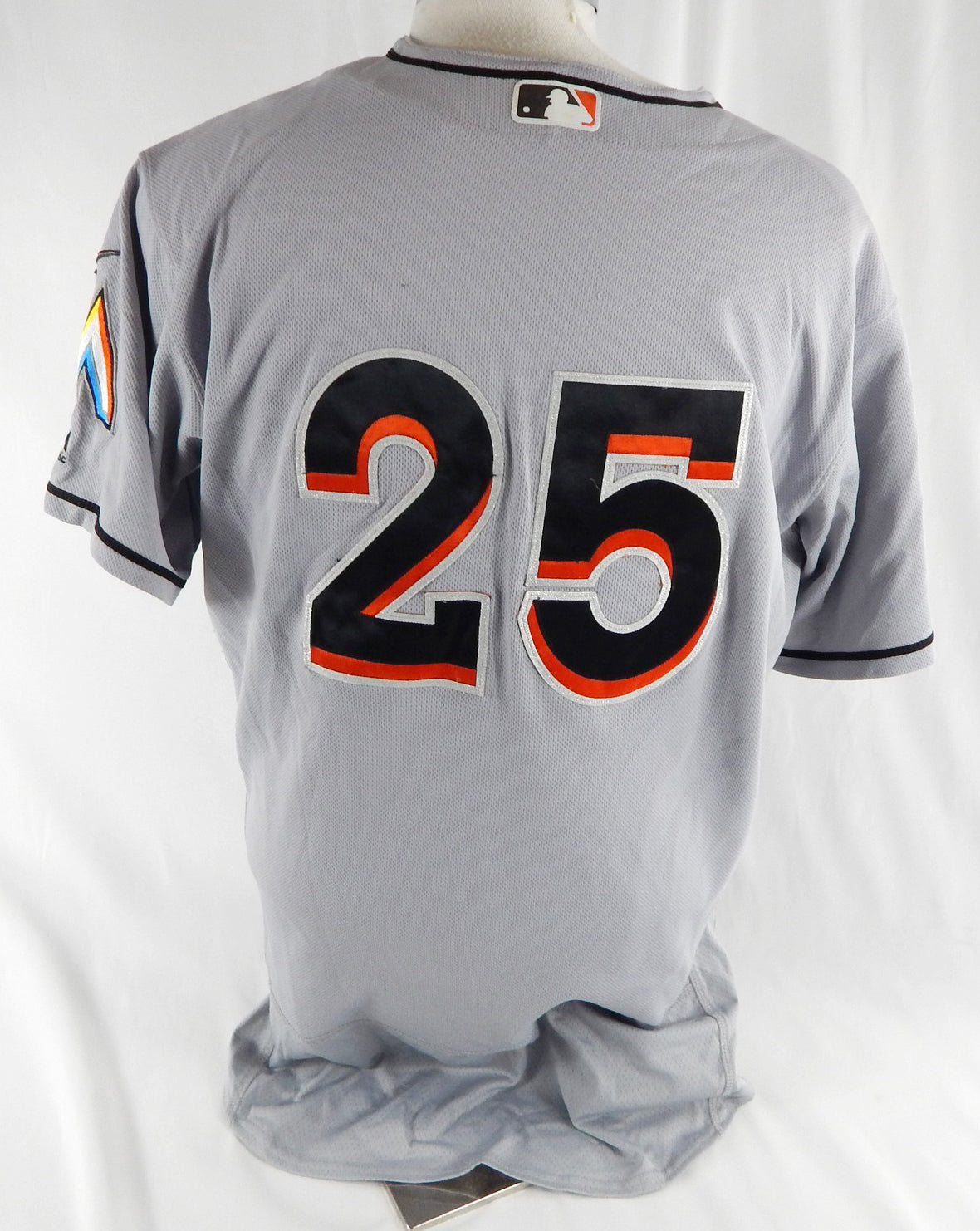 2012-18 Miami Marlins #25 Game Used Grey Jersey 46 985 Pic2