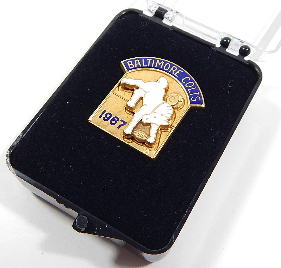 1967 Baltimore Colts Vintage NFL Lapel Press Pin In Original Case Pic2